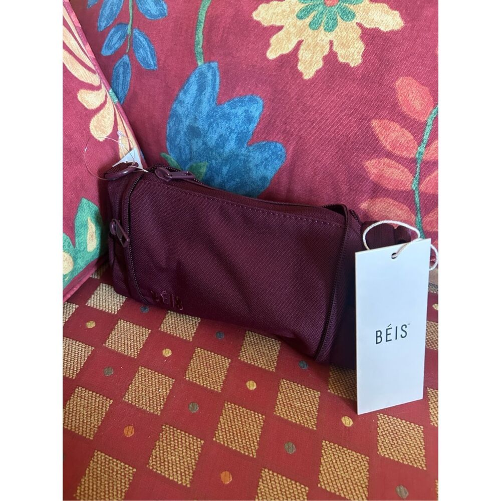 NWT Beis The Expandable Crossbody Charm in Burgundy - Picture 1 of 3